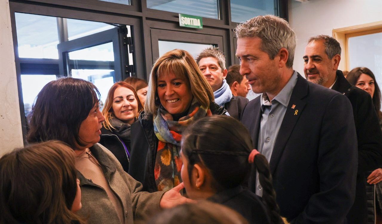 Marín y Cambray, durante la inauguración de la Escola Ernest Lluch de L'Hospitalet de Llobregat.