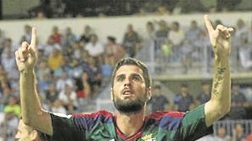 Fran Mérida descarta su salida de Osasuna en este mercado