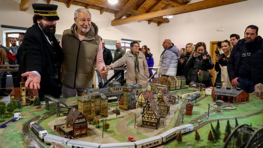 El Museo del Ferrocarril vuelve a unir la ciudad de Vilagarcía con Santiago de Compostela