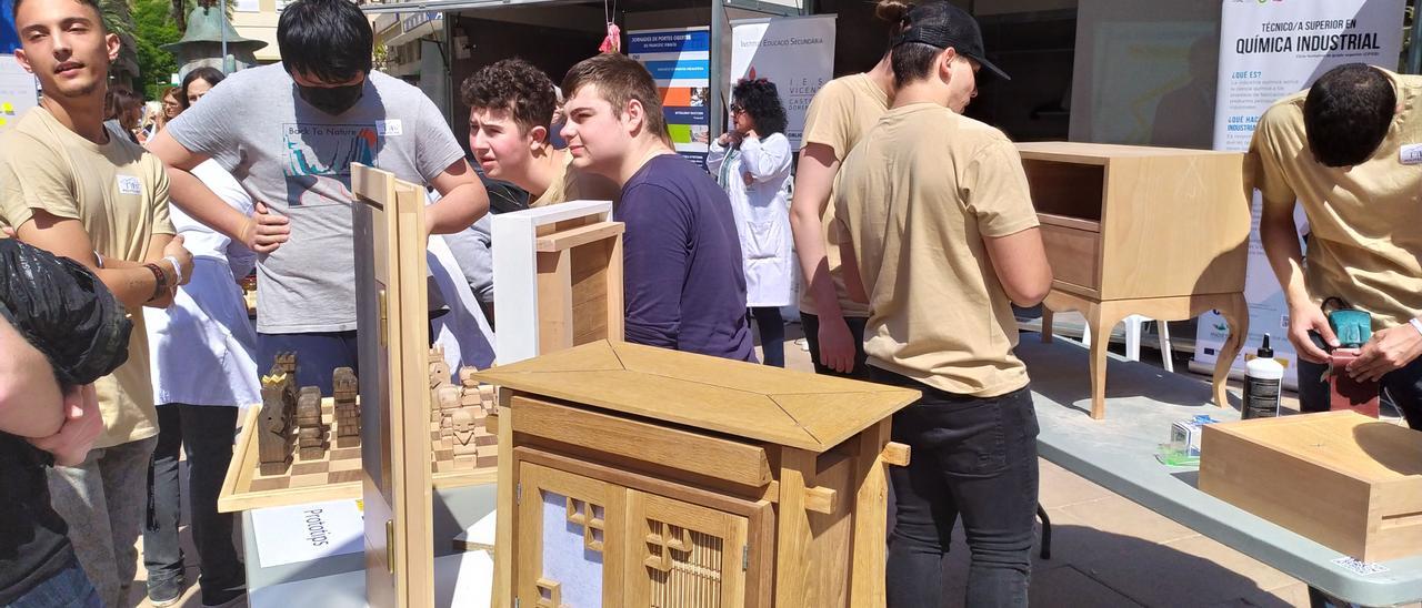 El ciclo de madera y mueble mostró sus trabajos en la feria Vine a l'FP celebrada la semana pasada en Castellón