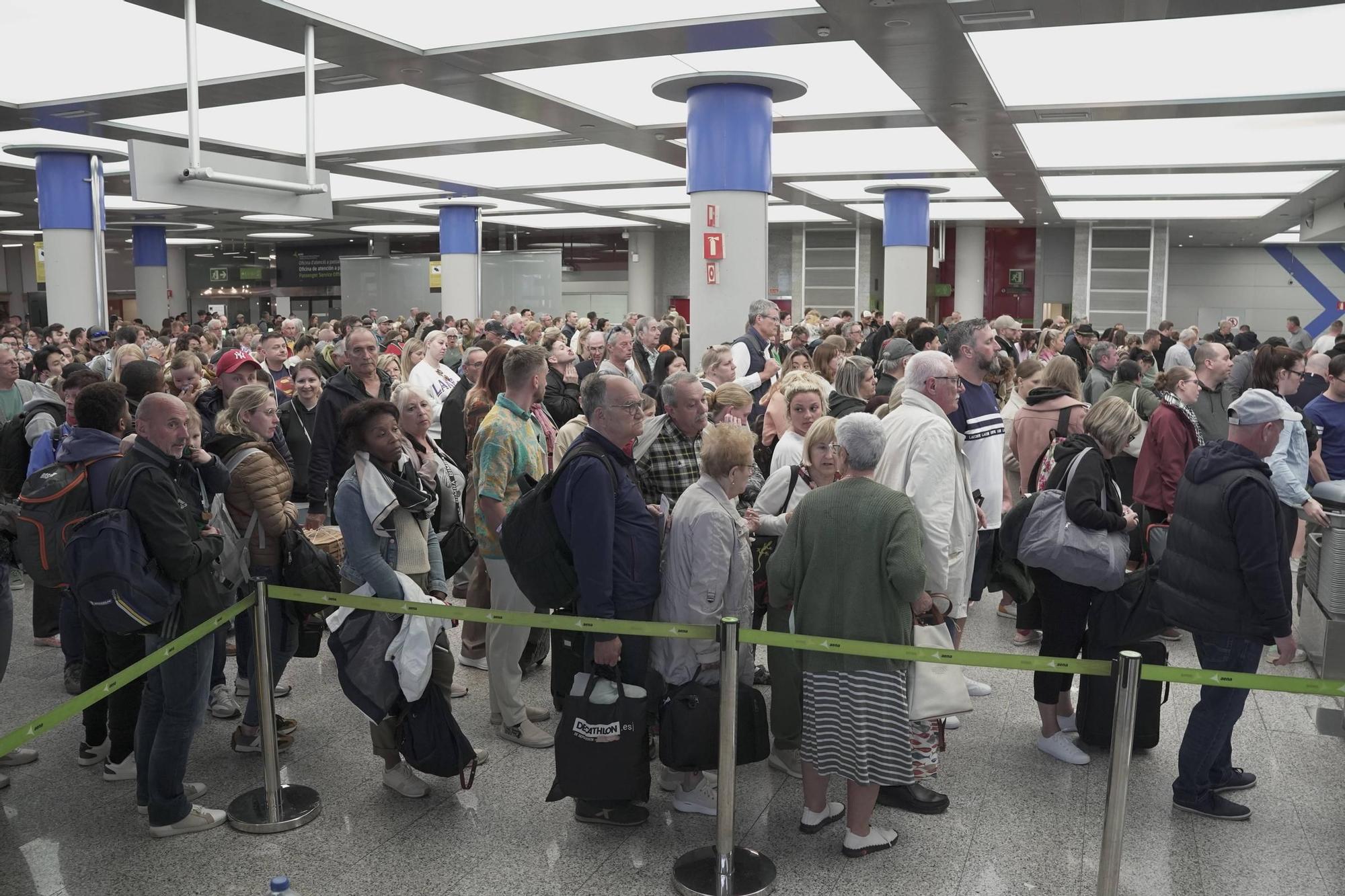 Nuevas retenciones en el control de seguridad del aeropuerto de Palma