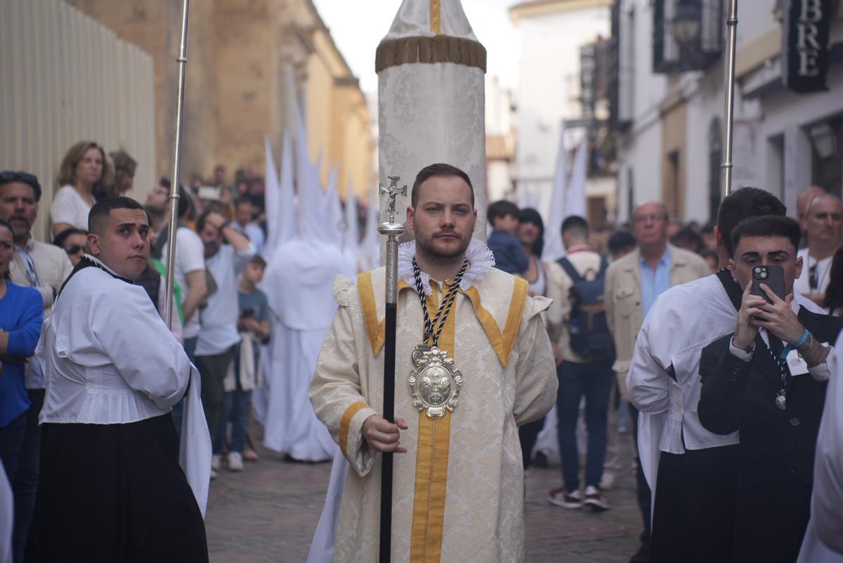 La salida procesional de la Presentación al Pueblo de Jesús de los Afligidos, en imágenes