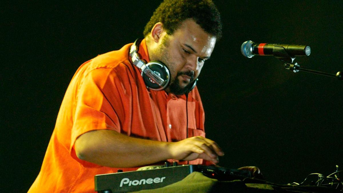 Carlos Jean.