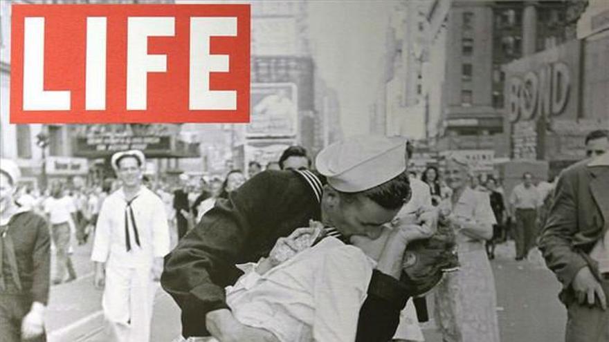 Muere la protagonista del beso del final de la segunda guerra mundial en Time Square