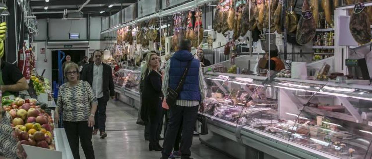 Las ventas en el mercado provisional aumentan un 40%