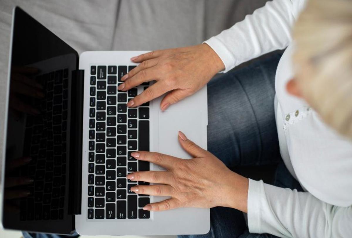 Sol·licitar ajudes d'una altra persona