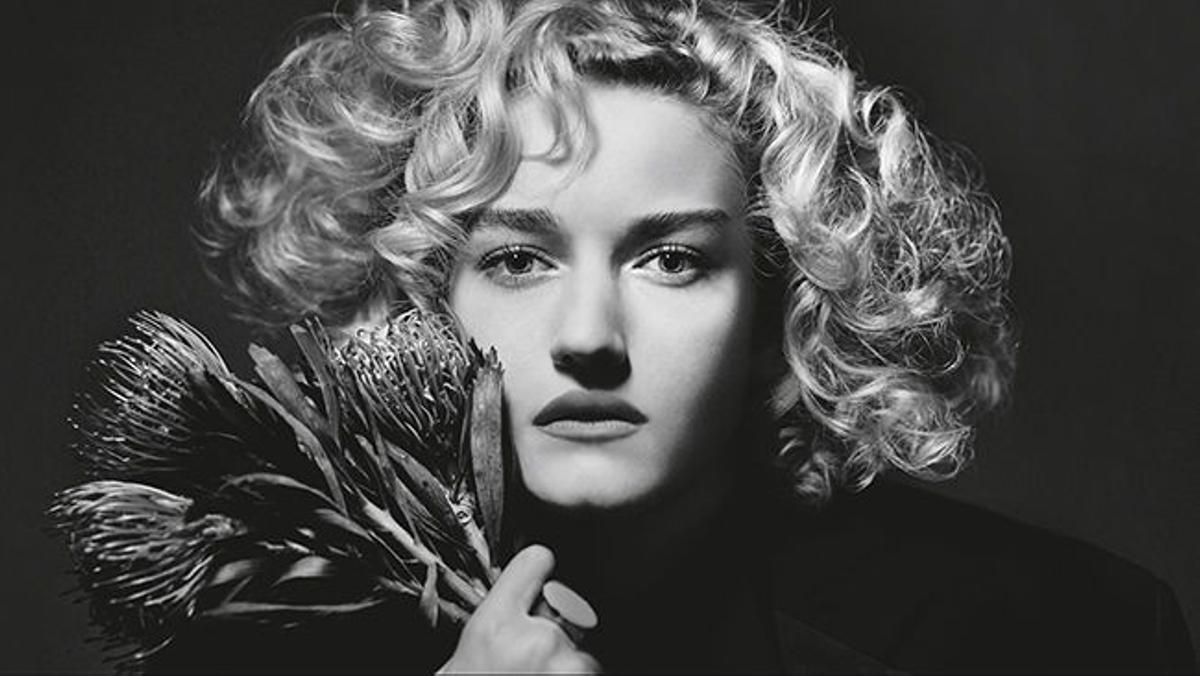 Calendario Pirelli 2019: retrato de Julia Garner