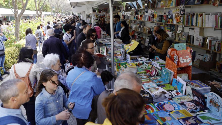 Imatge de la darrera Fira del Llibre als Vivers de València.