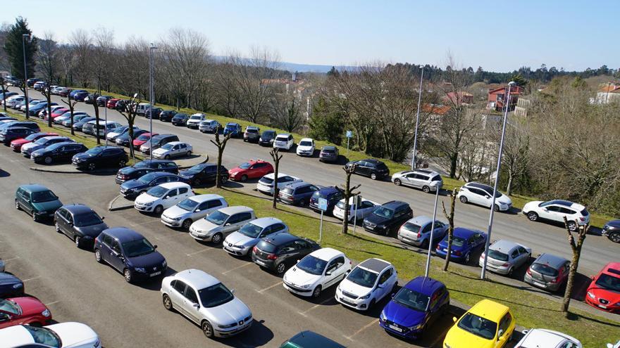 Abren al uso 141 nuevas plazas de estacionamiento habilitadas por el Sergas en el entorno del CHUS