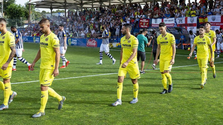 Saltando al césped ante el WestBrom.