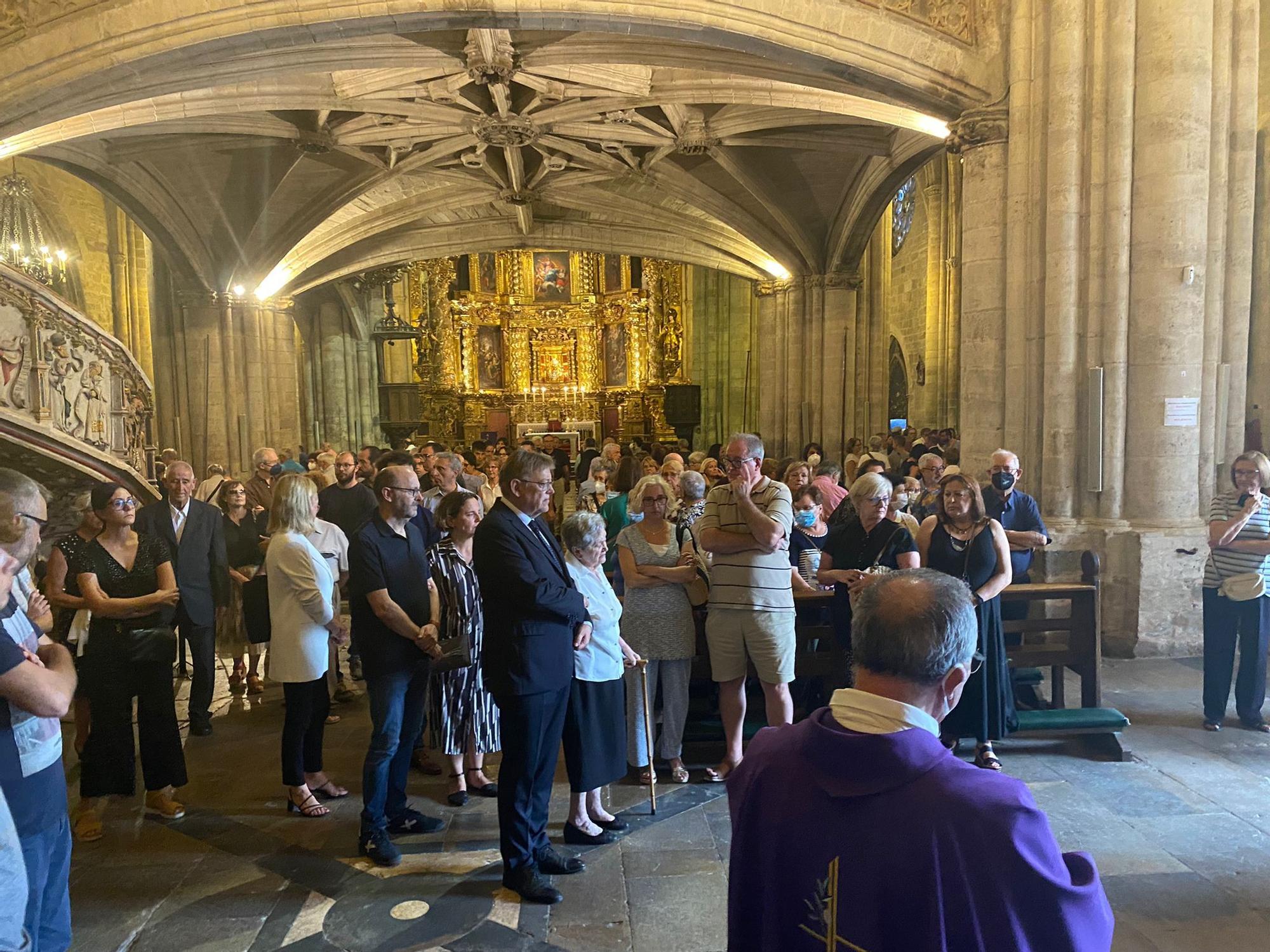 El funeral del padre de Ximo Puig, en imágenes