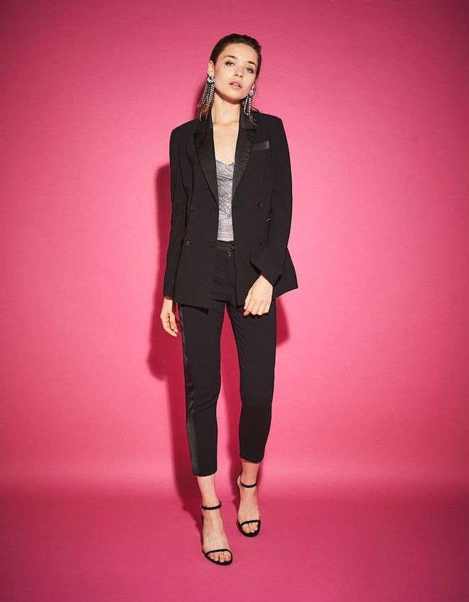 Traje de chaqueta y pantalón: el clásico