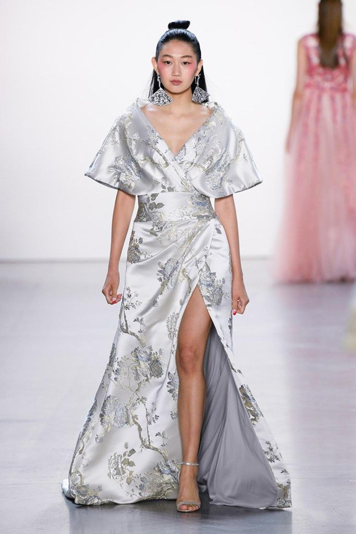 Tadashi Shoji