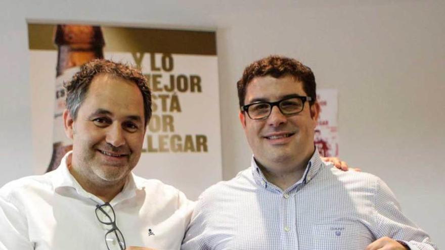 Alberto Cueto y Juan de Álvaro presentan la campaña.