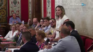 La polémica por el cambio lingüístico se cuela en la investidura de un honoris causa