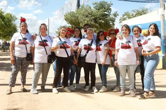 Grupos de amigos en el lunes de Feria