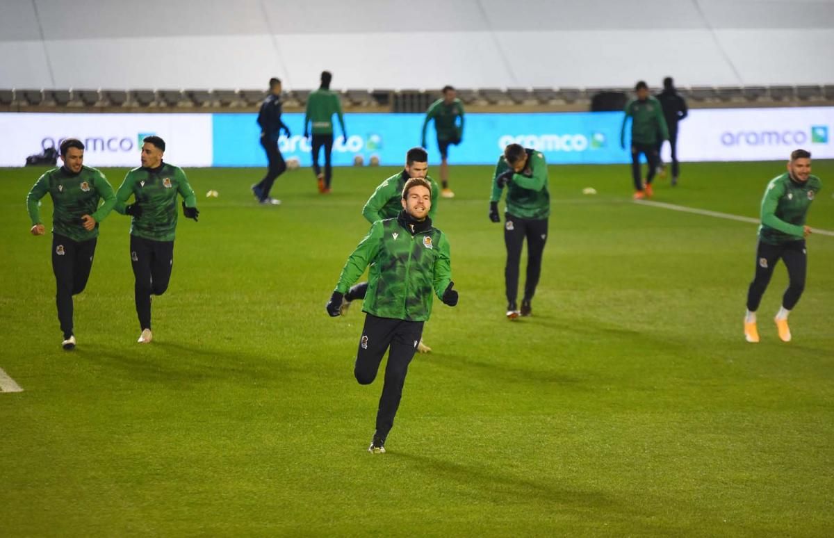 Entrenamiento de la Real Sociedad en el estadio El Arcángel