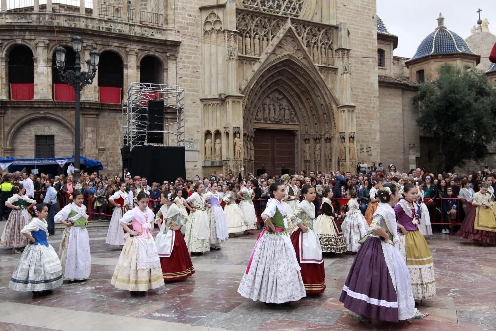 Dansà infantil a la Virgen