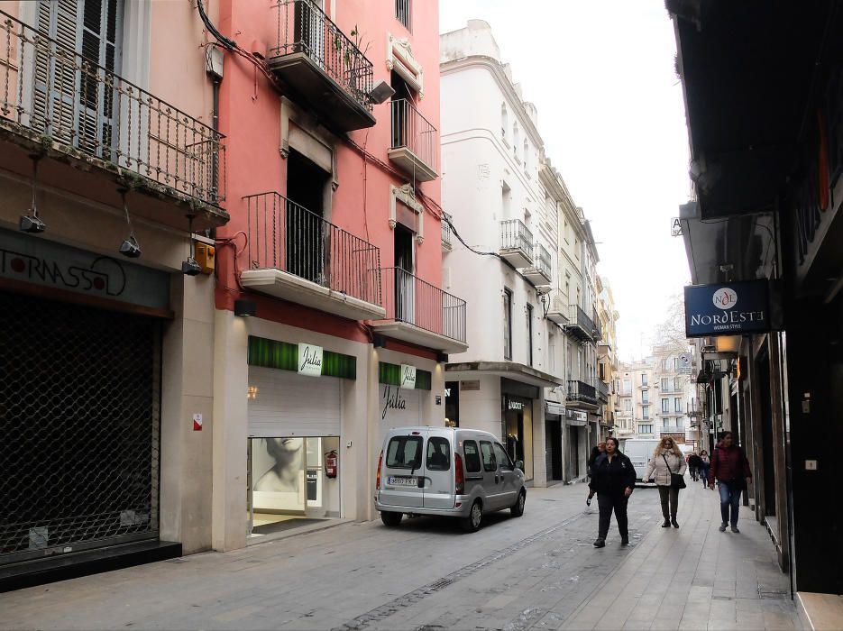 Incendi en un habitatge a Figueres