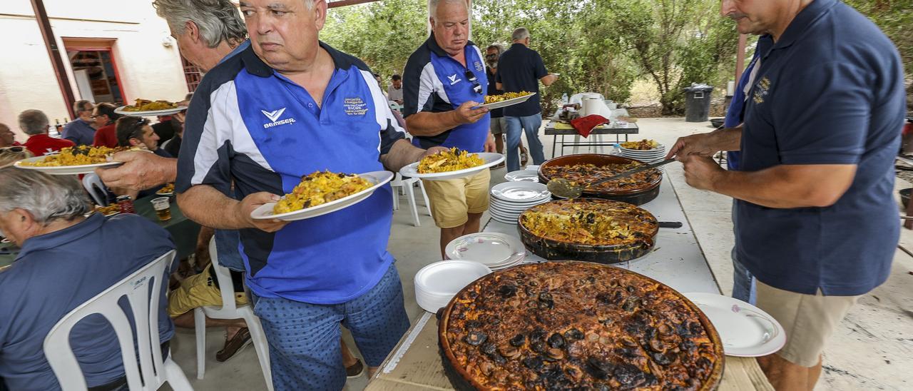 Comida de la Asociación de Amigos del Arroz con Costra en 2019.