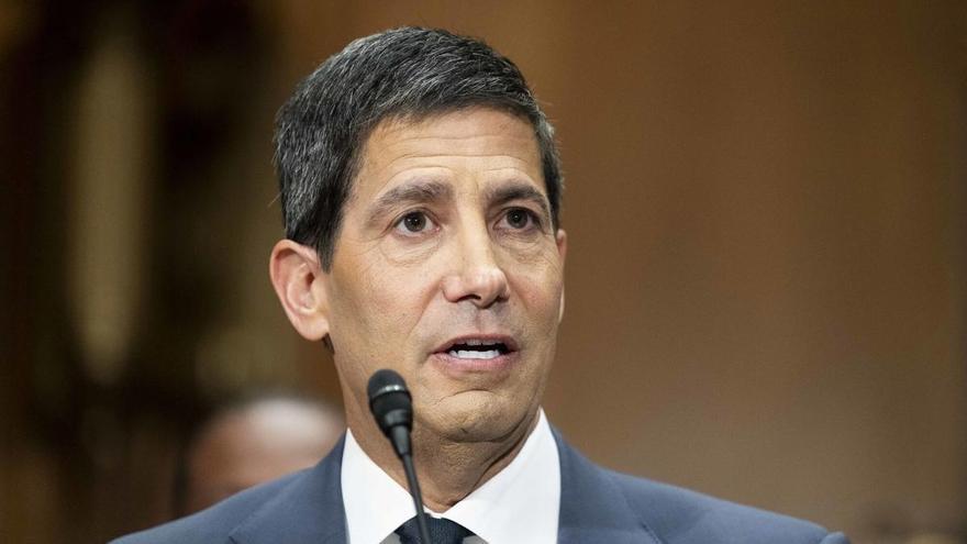Warsh rompe el guión de la Fed y deja al mercado ante una posible subida sorpresa