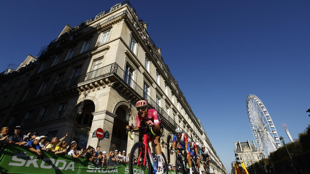 Así está la clasificación general del Tour de Francia tras la etapa 21.