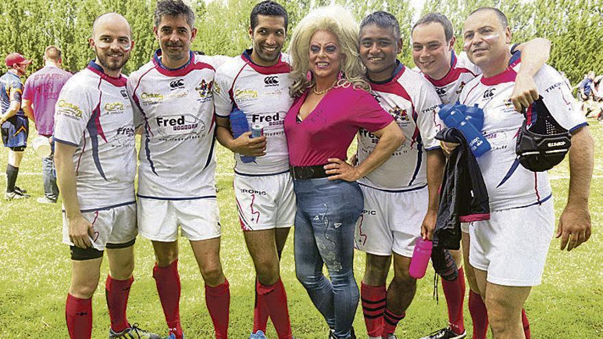 Participantes en el torneo &quot;Gay friendly&quot;, celebrado en Bruselas. // Efe