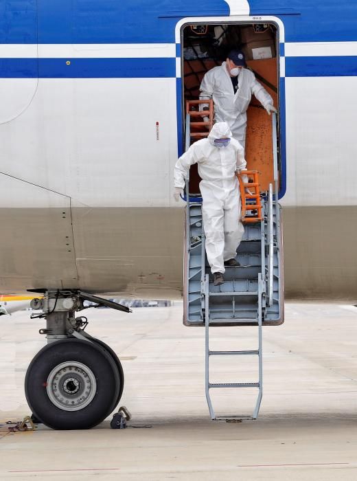 Aterriza en València el cuarto avión con material chino para hospitales valencianos