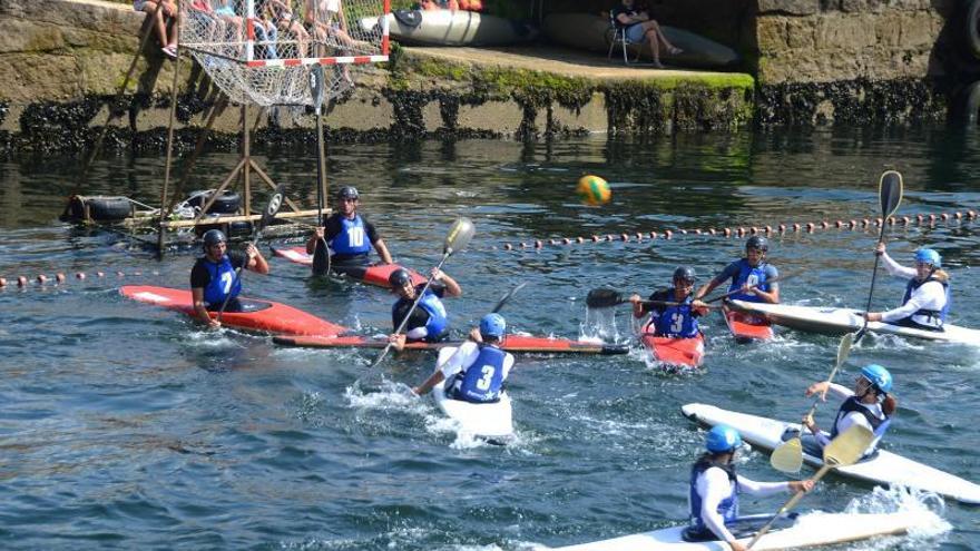 Cinco equipos compiten en Cangas en el cuarto torneo