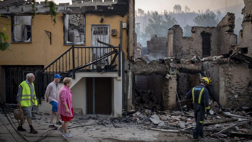 Los vecinos de A Veiga de Cascallá, en Ourense: &quot;Nos ardió la vida entera en 20 minutos&quot;