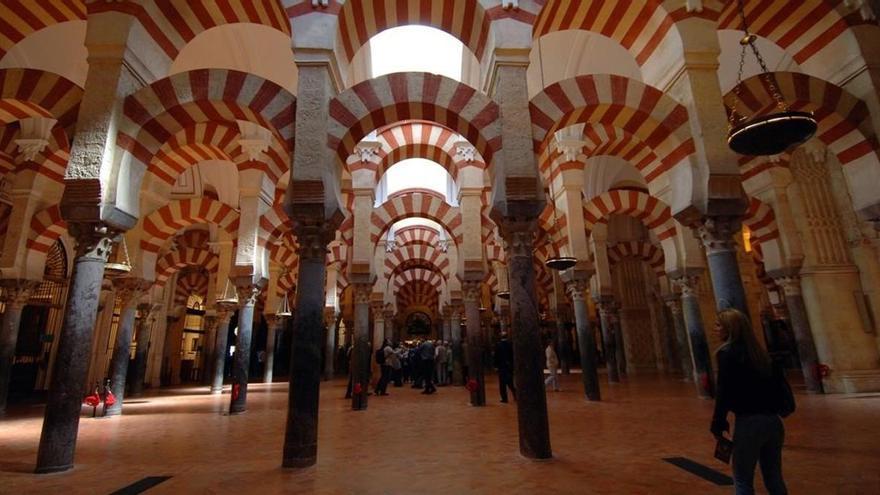 &#039;Mes joven del Cabildo&#039;, una iniciativa para dar a conocer la Mezquita-Catedral a la juventud de Córdoba