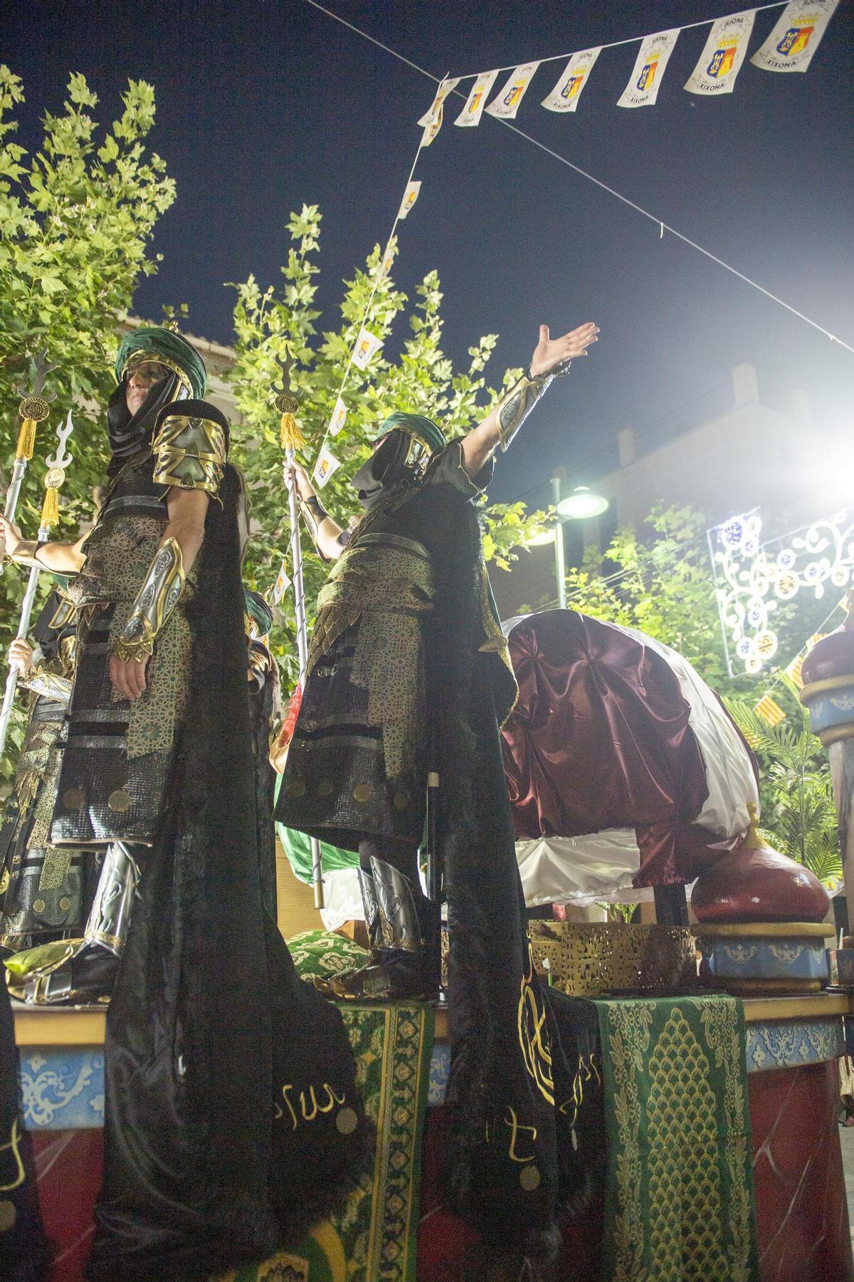Así ha sido la Gran Entrada de las Fiestas de Moros y Cristianos en Xixona