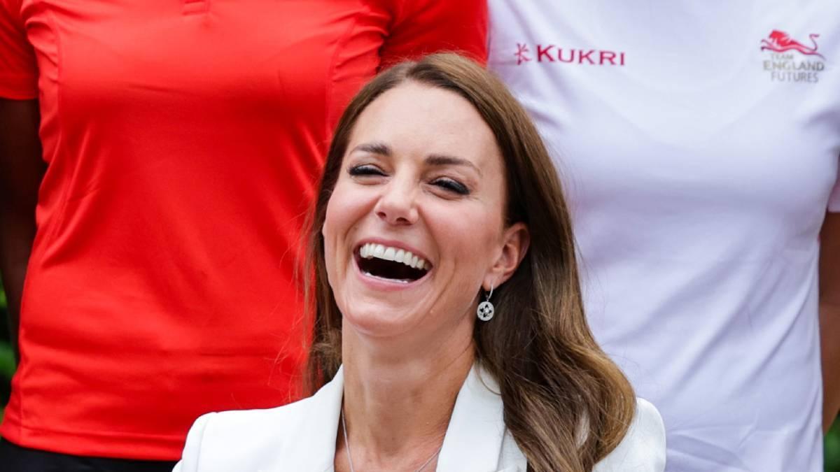 Kate Middleton con su traje blanco favorito