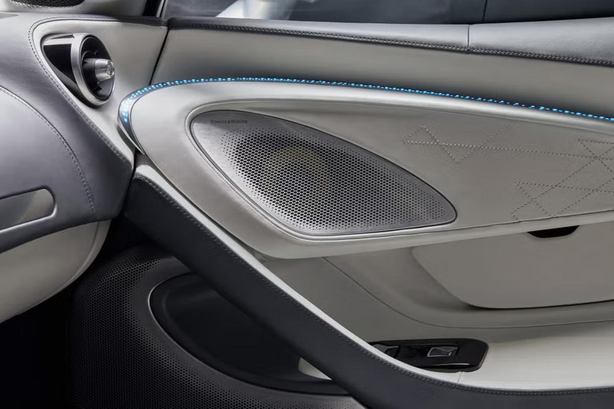 Sistemas de audio Bowers &amp; Wilkins en el McLaren GT