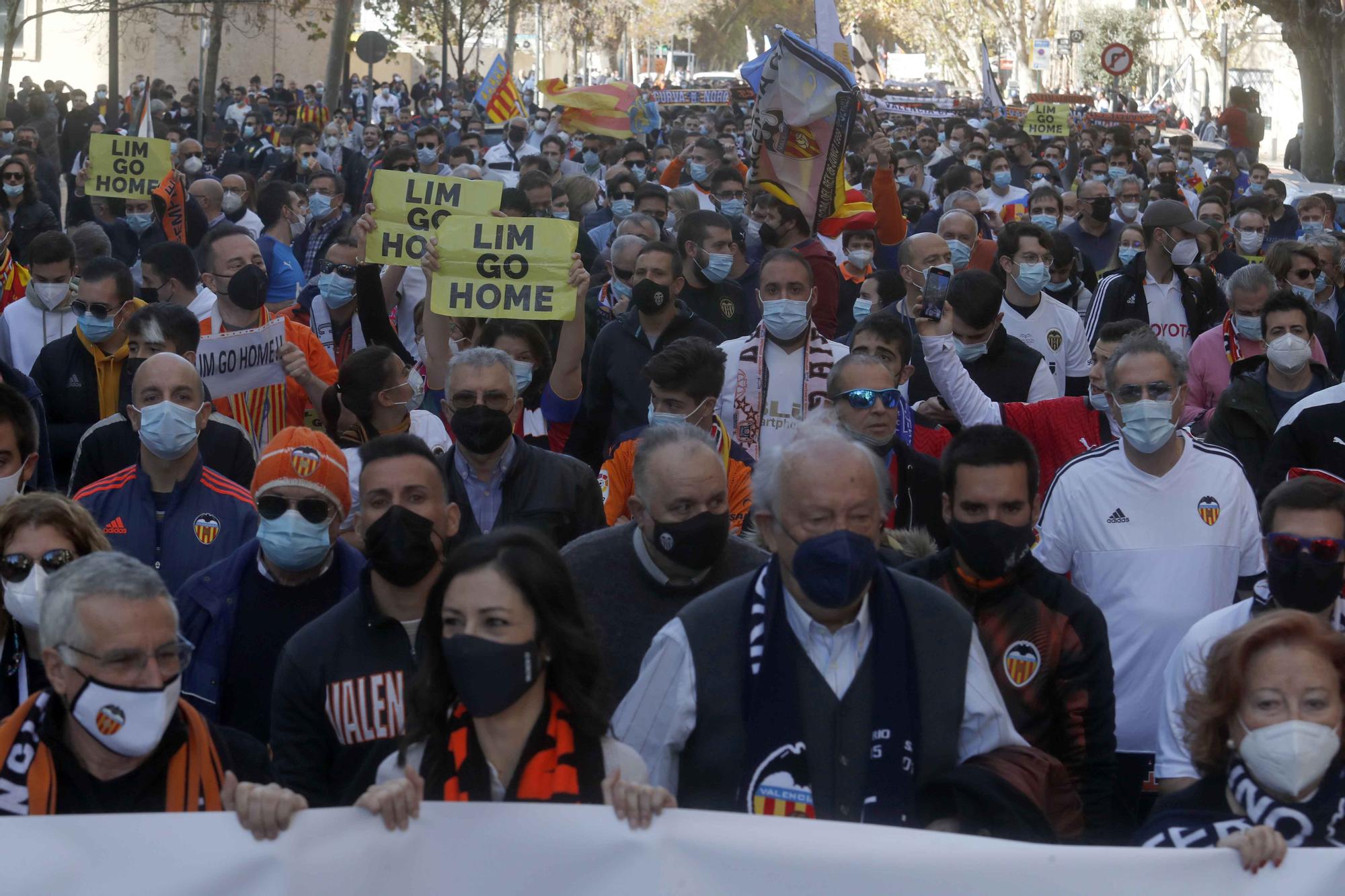 La manifestación valencianista contra Peter Lim (segunda parte)