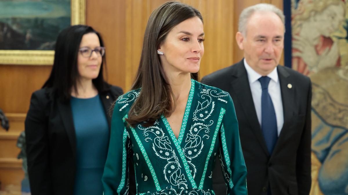 El vestido de Sandro más especial de la reina Letizia que ha vuelto a recuperar para un acierto seguro