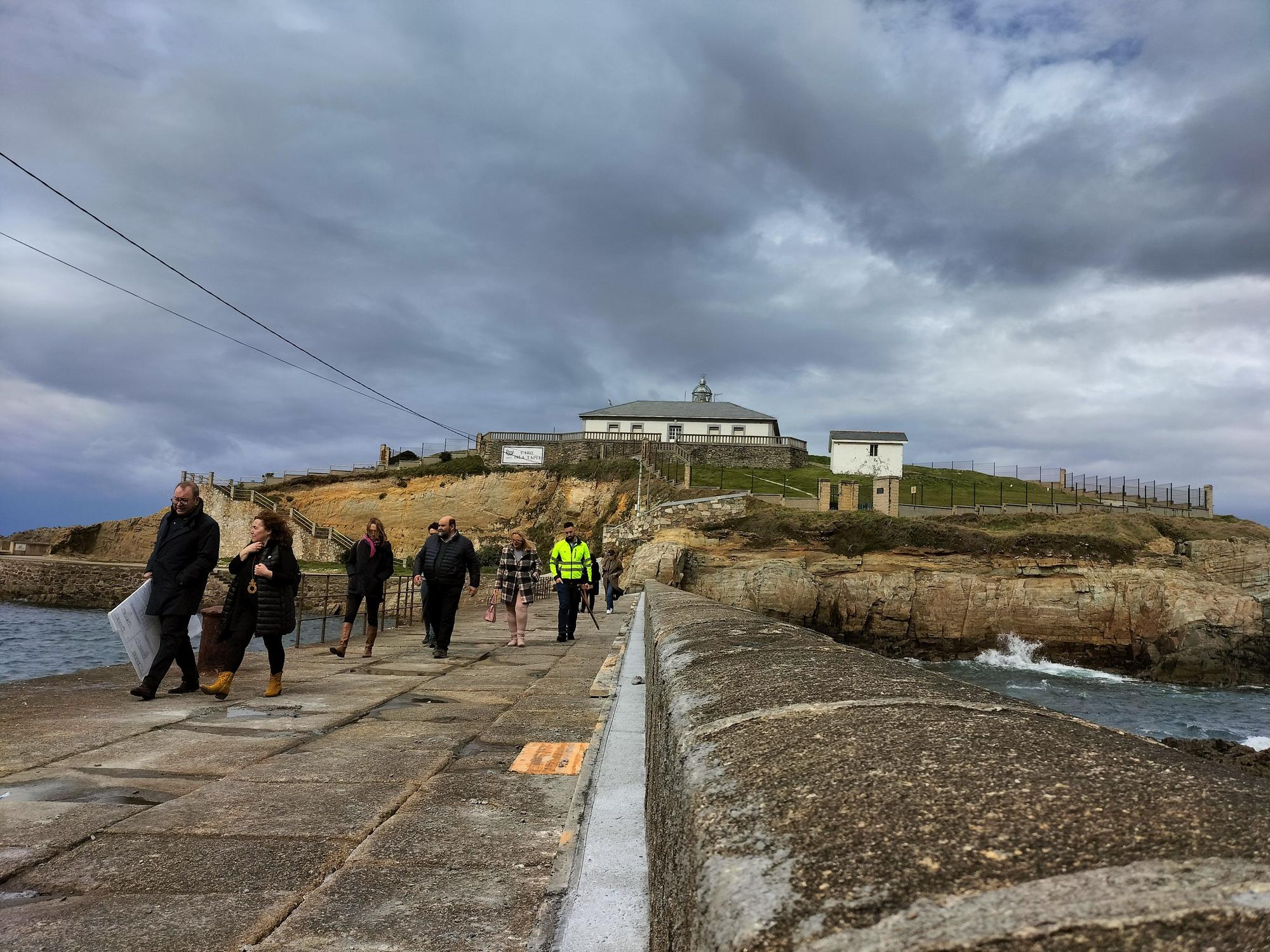 Tapia de Casariego presume de faro, futura residencia de artistas