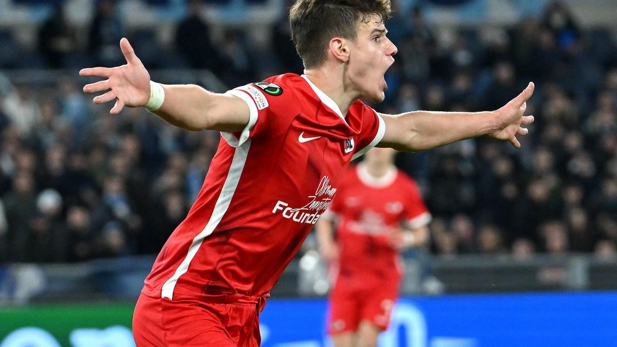 Lazio - AZ Alkmaar: El gol de Milos Kerkez