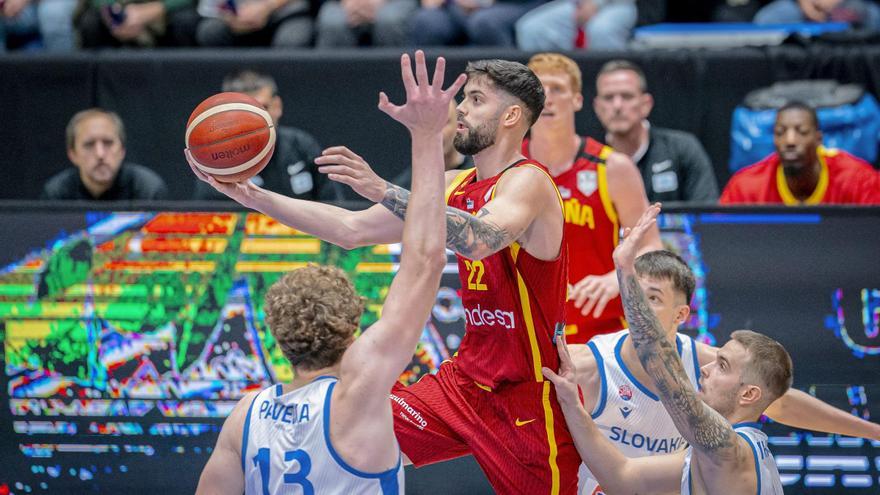 España resucita en Eslovaquia tras un partido de locura y acaricia el billete al Eurobasket