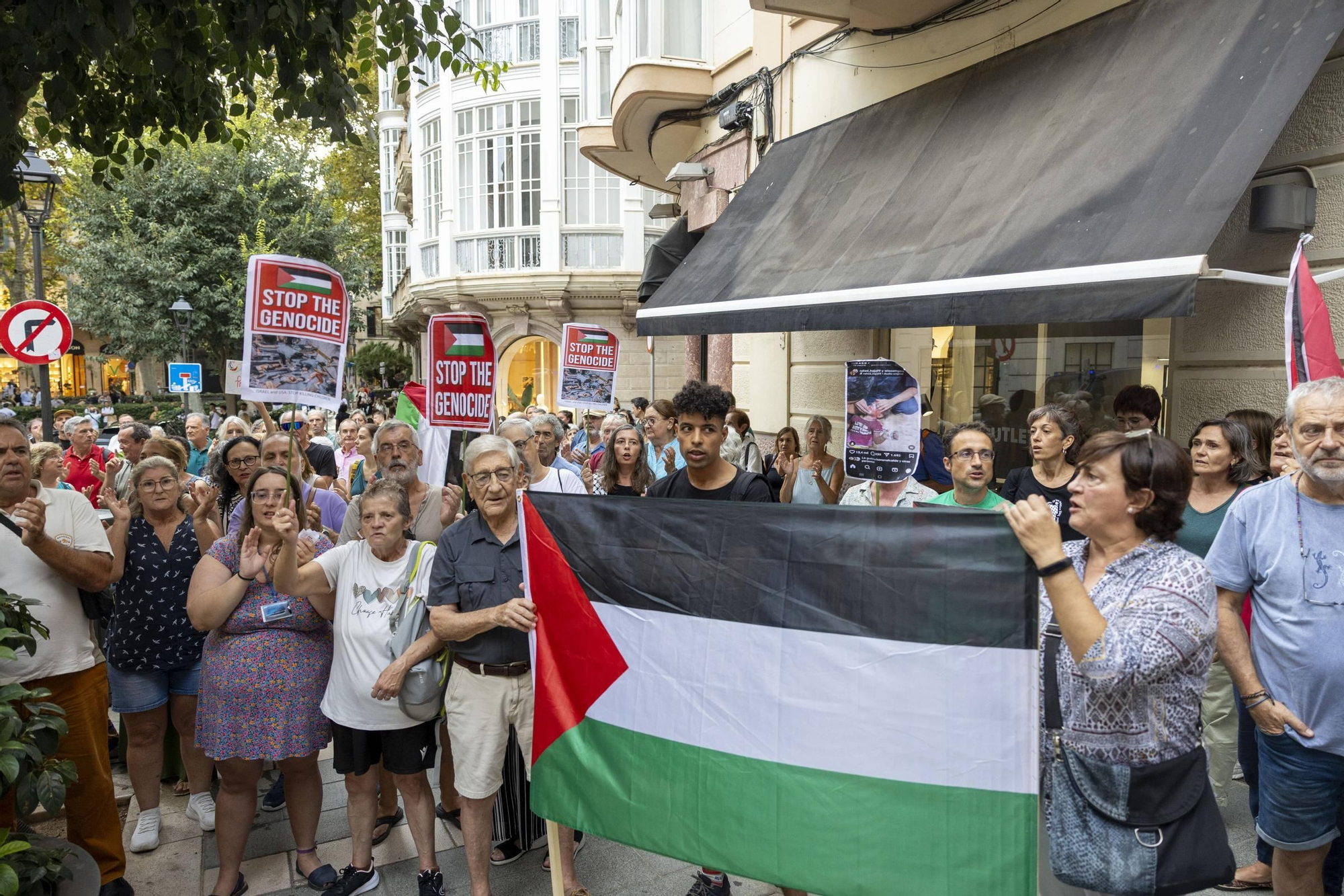 FOTOS | Clamor en Palma para exigir la protección de la flotilla hacia Gaza
