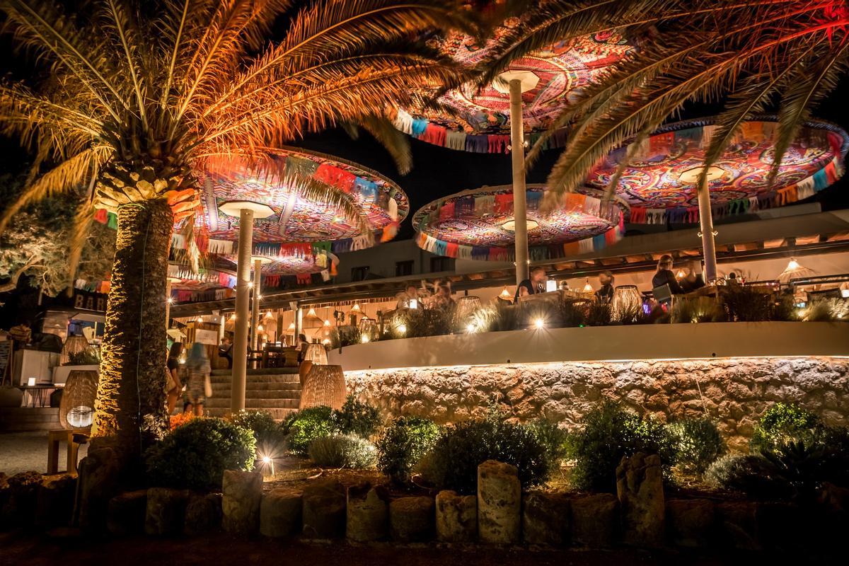 Aiyanna Ibiza ha preparado una cena muy especial para el 11 de junio, noche de luna llena.