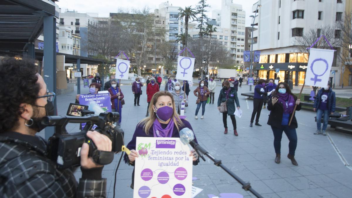 8-M: La pandemia del coronavirus evidencia la feminización de la pobreza