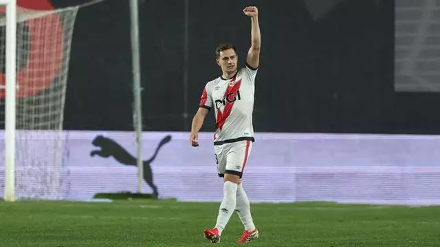 ¡De Frutos no desperdició el error de Escandell para abrir el marcador!