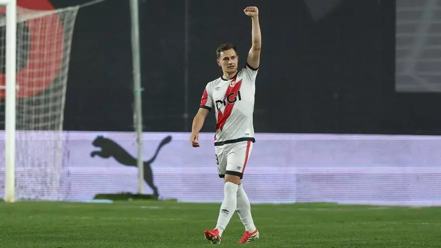 ¡De Frutos no desperdició el error de Escandell para abrir el marcador!