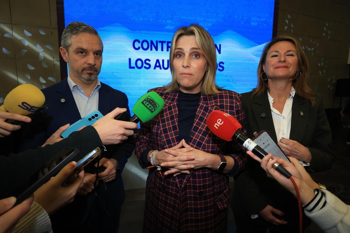 Acto de presentación del contrato de los autónomos del PP en Castellón
