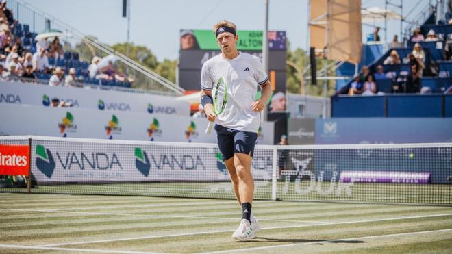 Davidovich pasa por encima de Dimitrov y ya está en semifinales en Mallorca