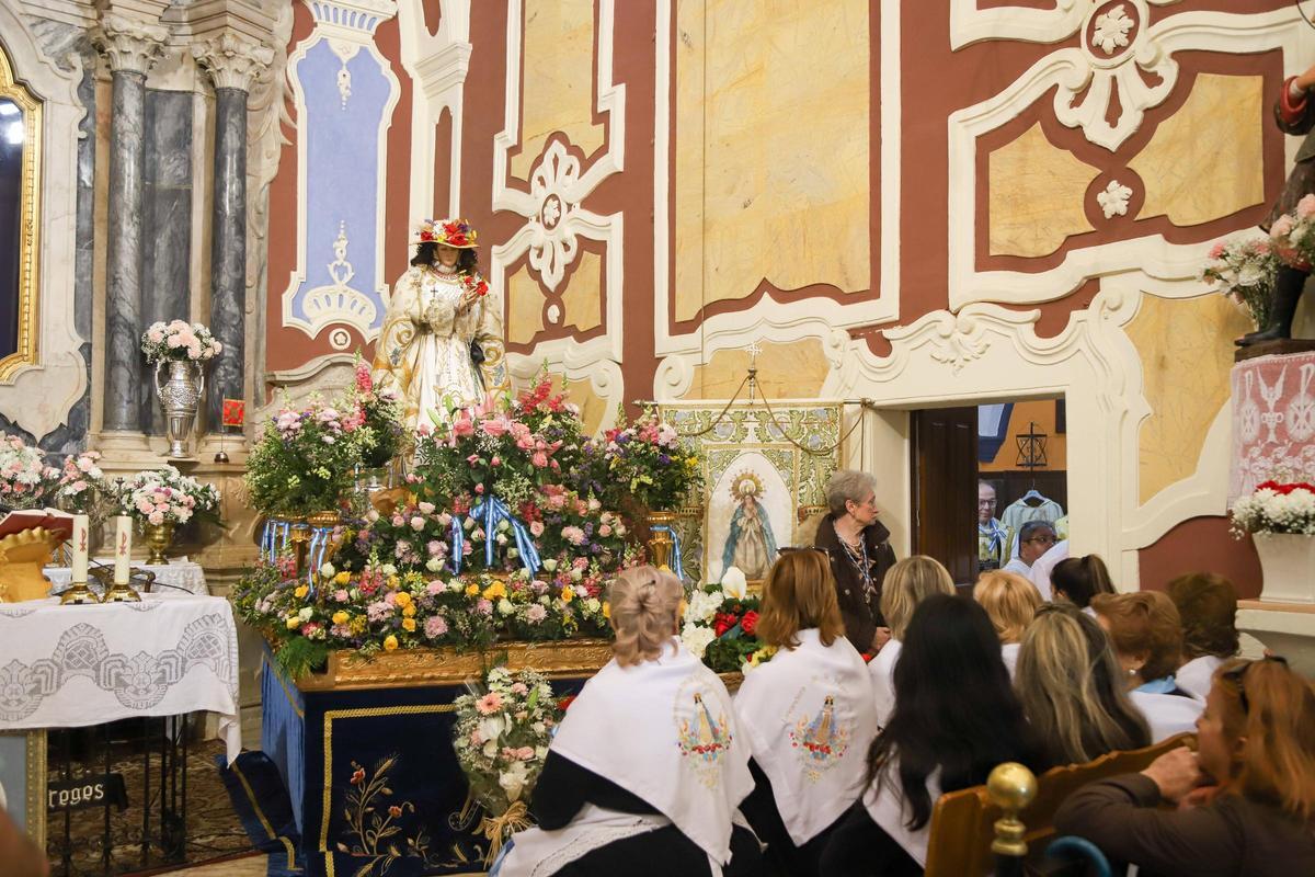 EN IMÁGENES | La lluvia embarra el día grande de la romería de la Virgen de Bótoa