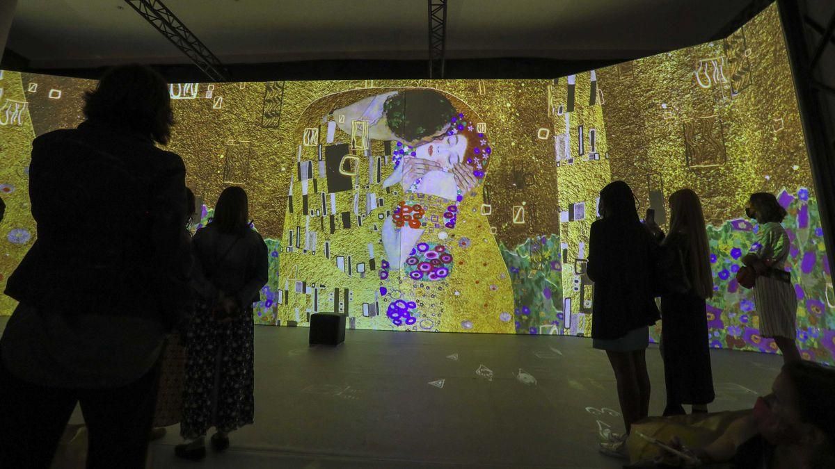 La exposición 'El oro de Klimt' en el Ateneo Mercantil.