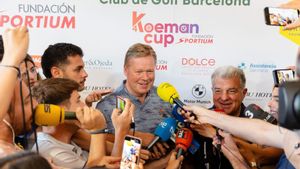 27/06/2025 Ronald Koeman y Joan Laporta con los medios a su llegada a la Koeman Cup by Fundación Sportium DEPORTES FUNDACIÓN SPORTIUM
