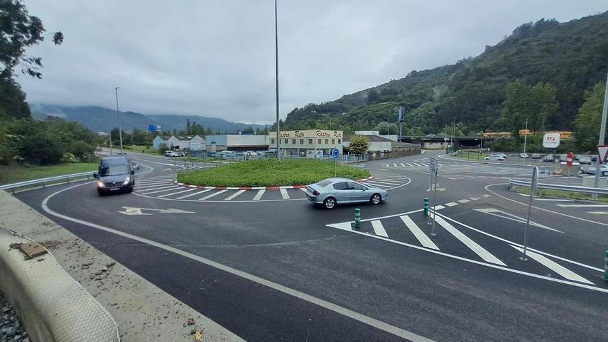 La vieja carretera de Castilla recupera la normalidad en Mieres tras más de un año de obras